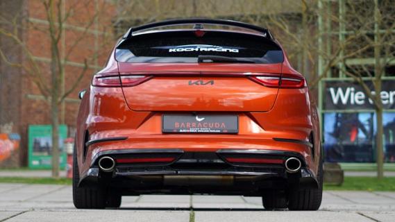 Koch Racing Kia Proceed GT oranje (2025) achterkant