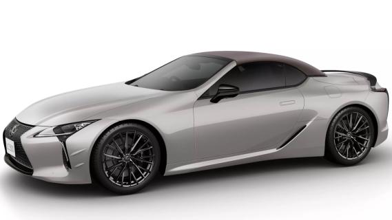 Lexus LC 500 Pinnacle Edition Cabriolet grijs (2025) zijkant links schuin voor studio