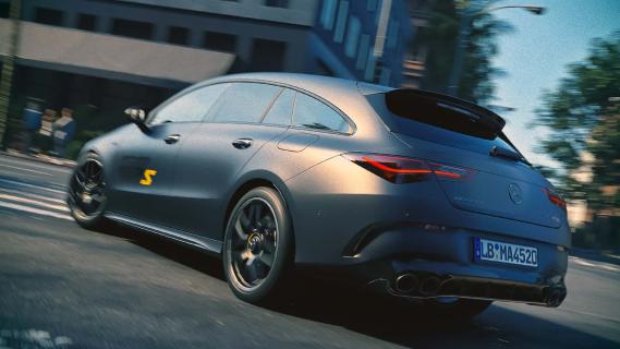 Mercedes-AMG CLA 45 Final Edition Shooting Brake (2025) zwart zijkant links schuin achter