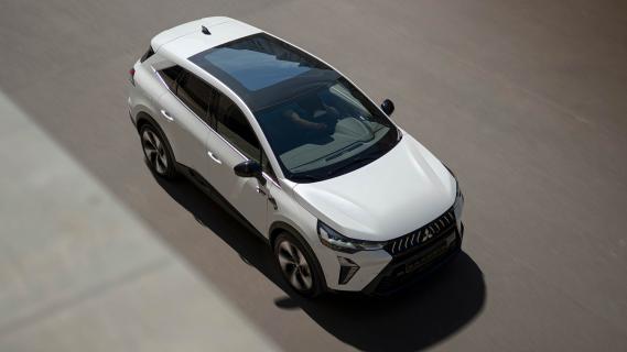 Mitsubishi Grandis 2025 3/4 voor hoog