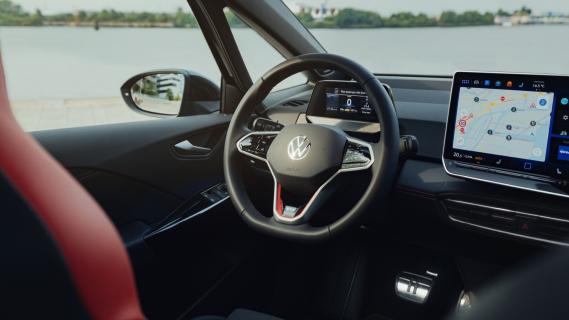 Volkswagen ID.3 Fire & Ice paars (2025) interieur dashboard stuur