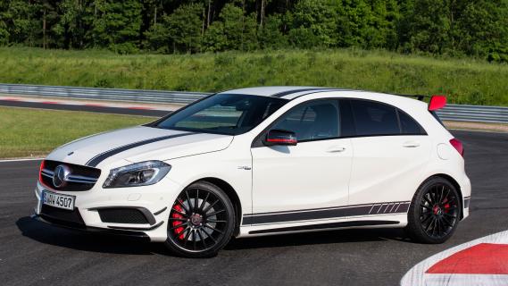 Mercedes A 45 AMG Edition 1 IW176) wit (2013) zijkant links schuin voor