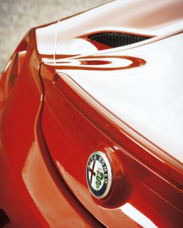Alfa Romeo 4C vs Porsche Boxster