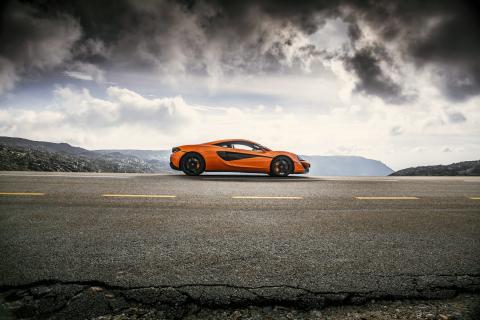 McLaren 570S (2016)
