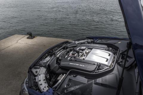 Mercedes-AMG C 63 S Coupé motor (2015)