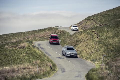 Audi Q7 vs Volvo XC90 vs Land Rover Discovery