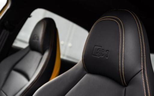 Audi S1 2.0 TFSI quattro stoelen (2014)