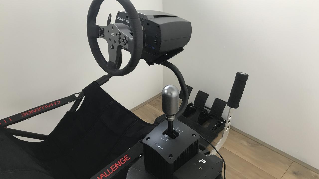 Fanatec CSL Elite Racing Wheel voor PlayStation 4 review TopGear
