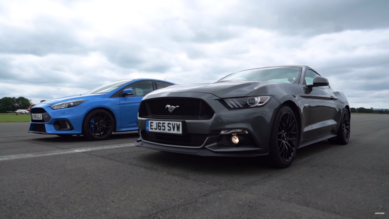 Ford Mustang V8 vs Ford Focus RS in een dragrace - TopGear
