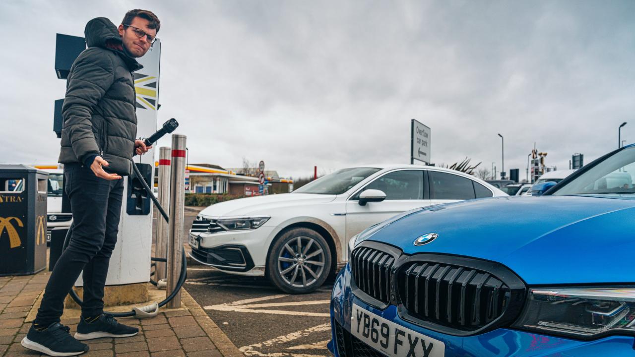 BMW 330e vs Mitsubishi Outlander vs VW Passat GTE