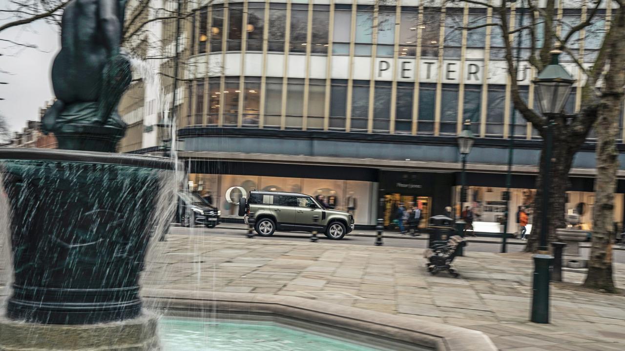 Land Rover Defender: van de boerderij naar de stad