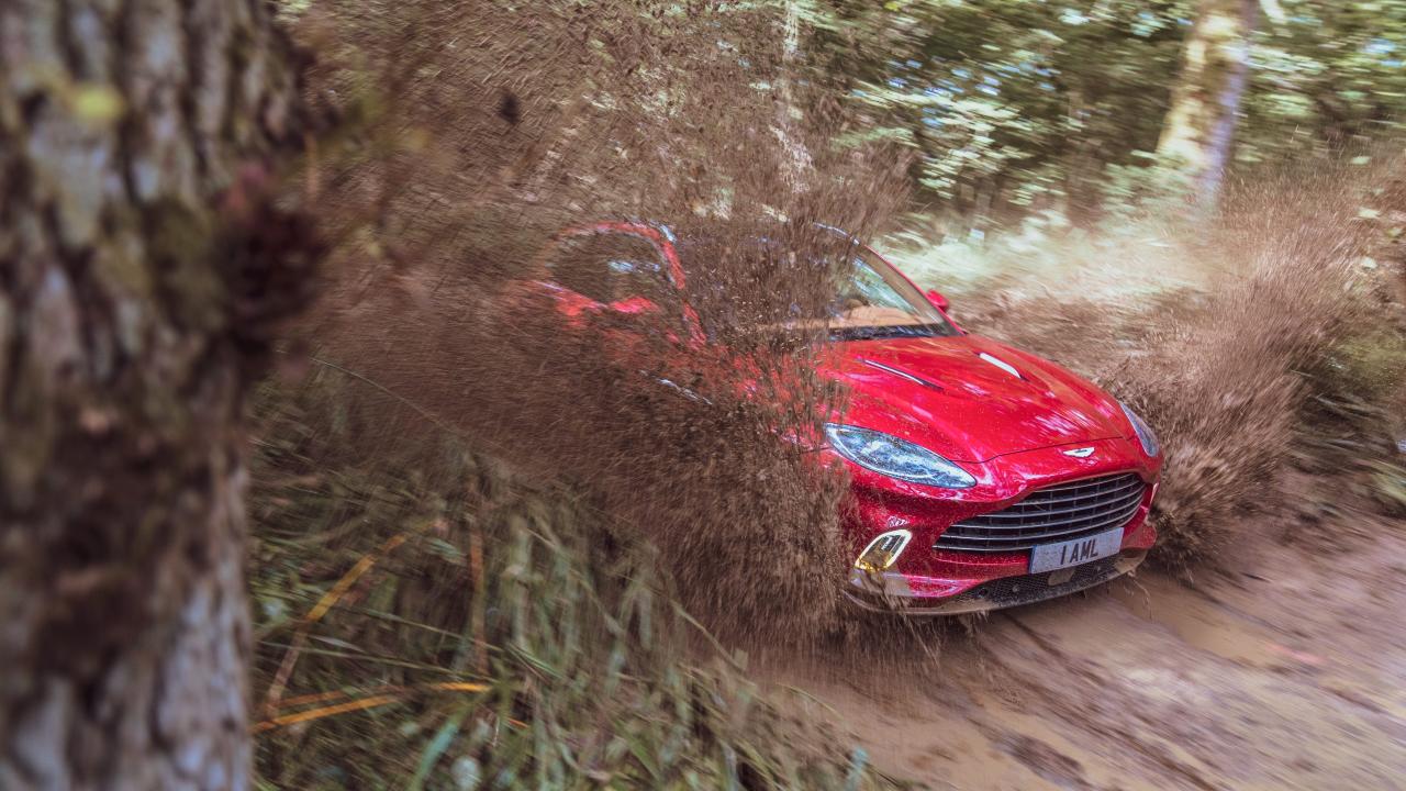 Aston Martin DBX