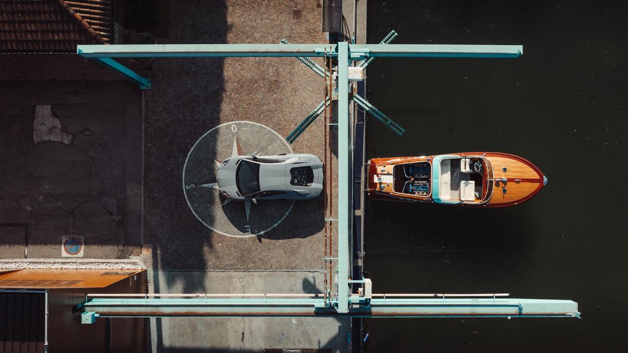 Deze Riva-boot heeft twee (!) Lamborghini V12-motoren aan boord