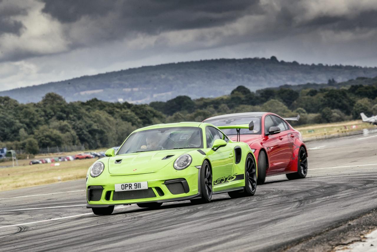 Porsche Cayenne Turbo en 911 GT3 RS is je ’Ringduo - TopGear