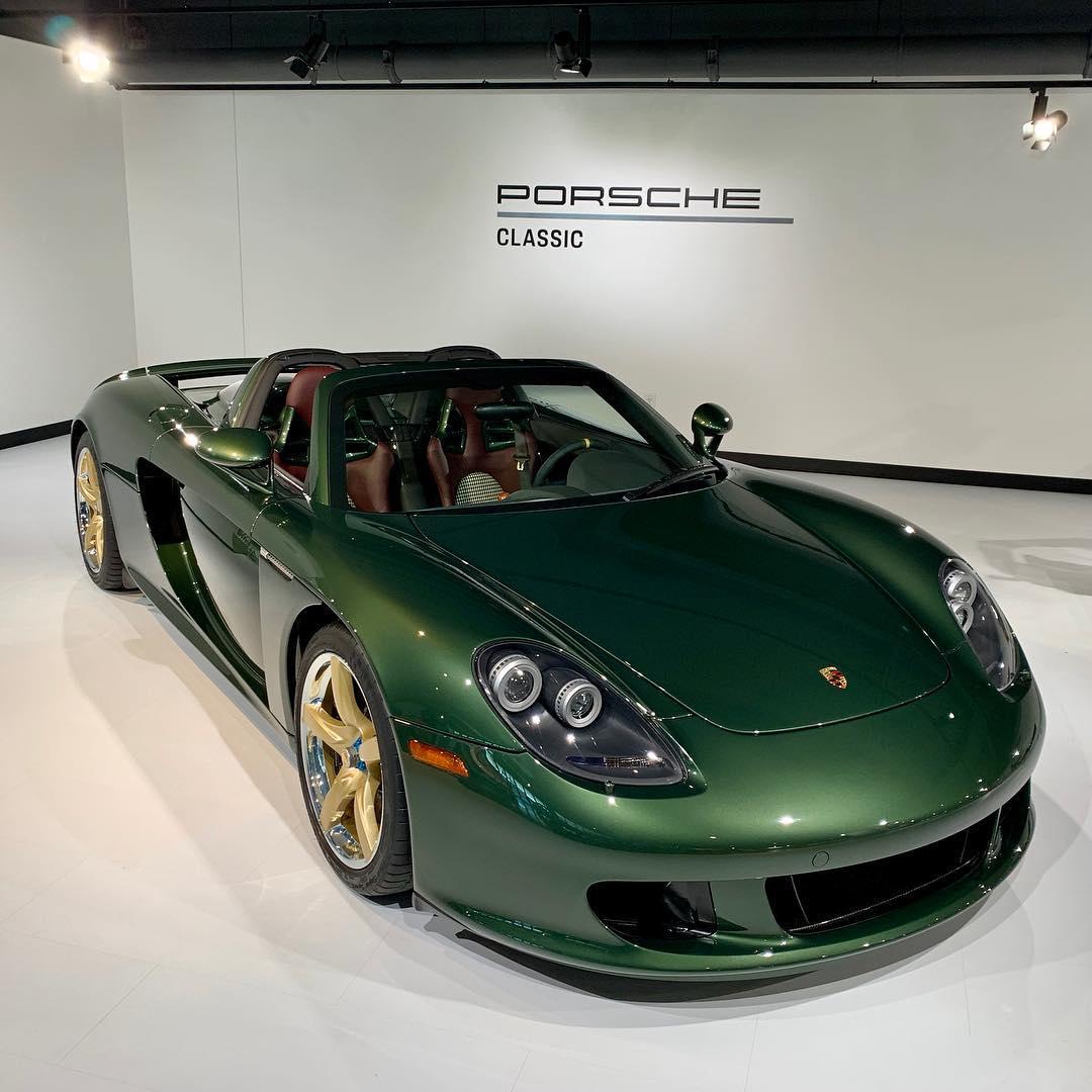 Porsche Carrera GT In Oak Green Metallic Is Nieuw TopGear porsche-carrera-gt-in-oak-green-metallic-is-nieuw-topgear