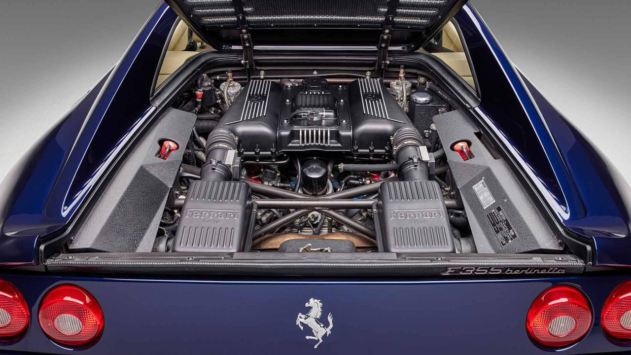 Rij jij met de Ferrari F355 van Chris Rae naar huis met Kerstmis? - TopGear