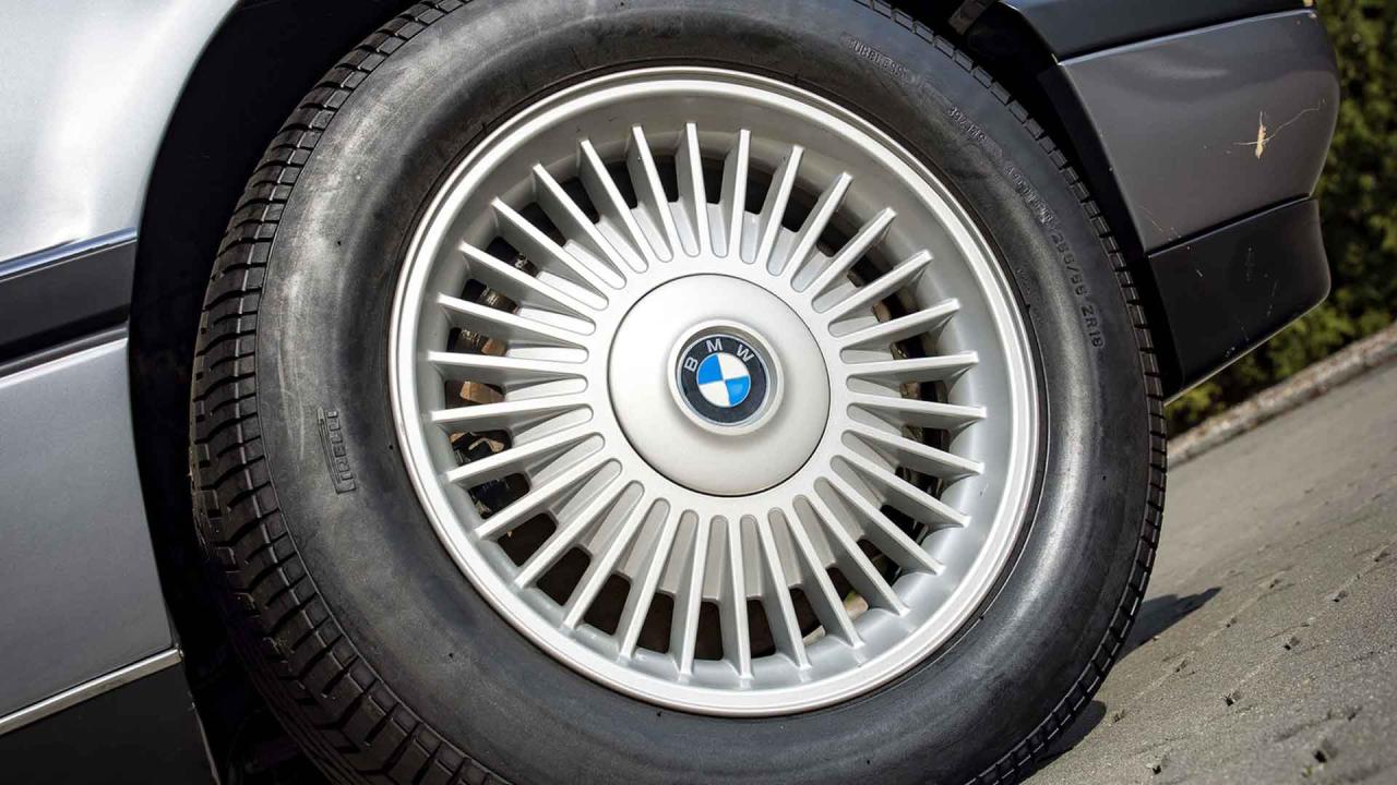 BMW toont geheime 7-serie met V16-motor voor het eerst