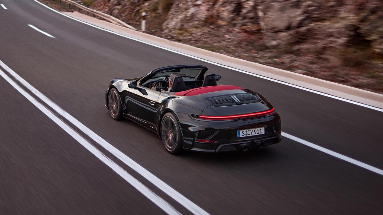 porsche 911 carrera gts cabrio