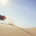 Toyota Hilux in de woestijn