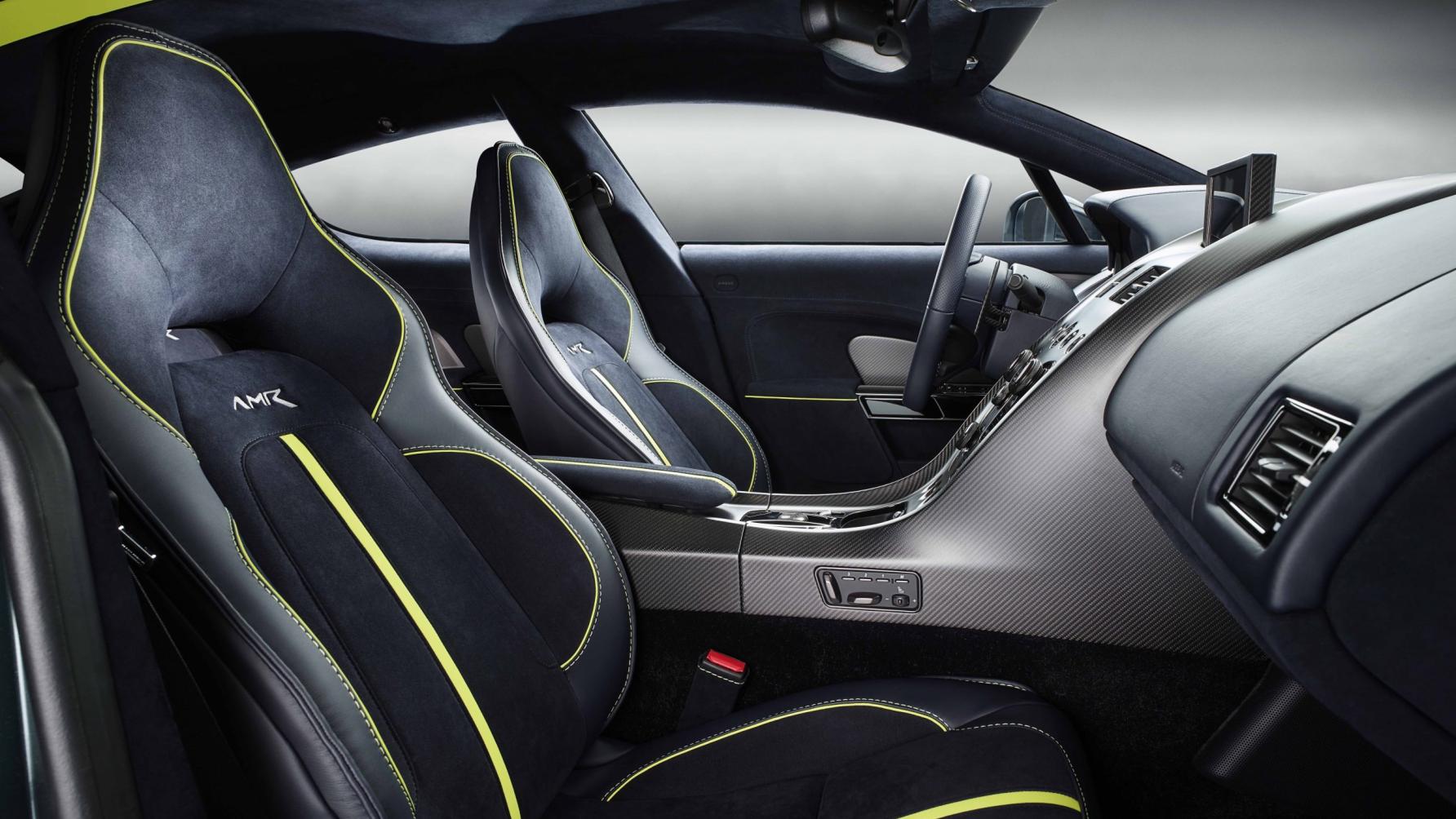 Aston Martin Rapide AMR Is Een Vakantiebeul TopGear aston-martin-rapide-amr-is-een-vakantiebeul-topgear