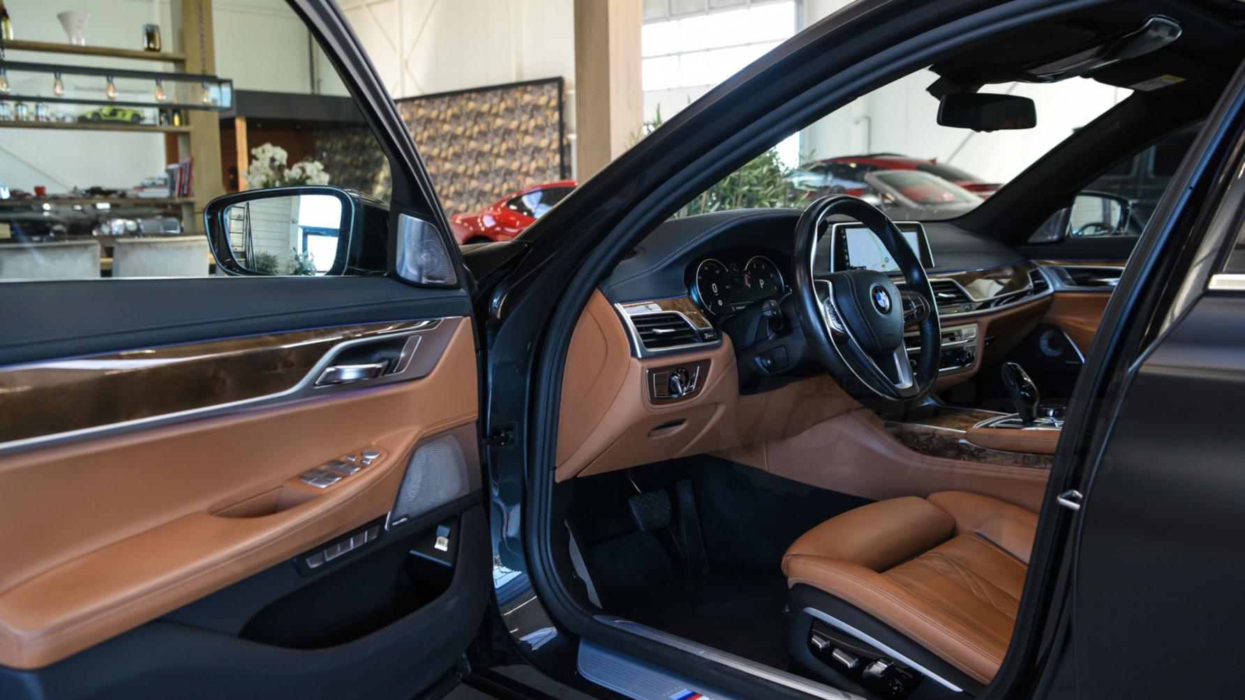 De nieuwe auto van Michael van Gerwen - TopGear Nederland