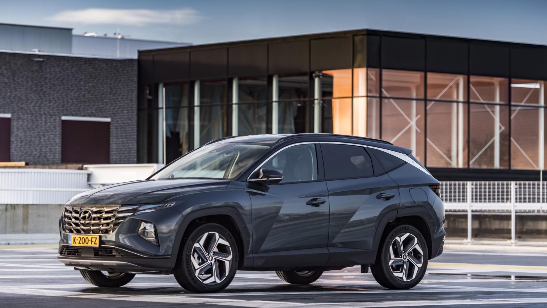 Hyundai Tucson 1.6 T-gdi 132kw 48v Prime Hyundai Tucson 1.6 T-GDI HEV (2021) test en specificaties - TopGear NL
