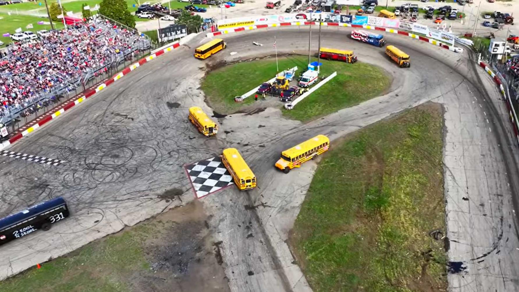 VIDEO: Een kruispunt op het circuit zou F1 weer spannend maken