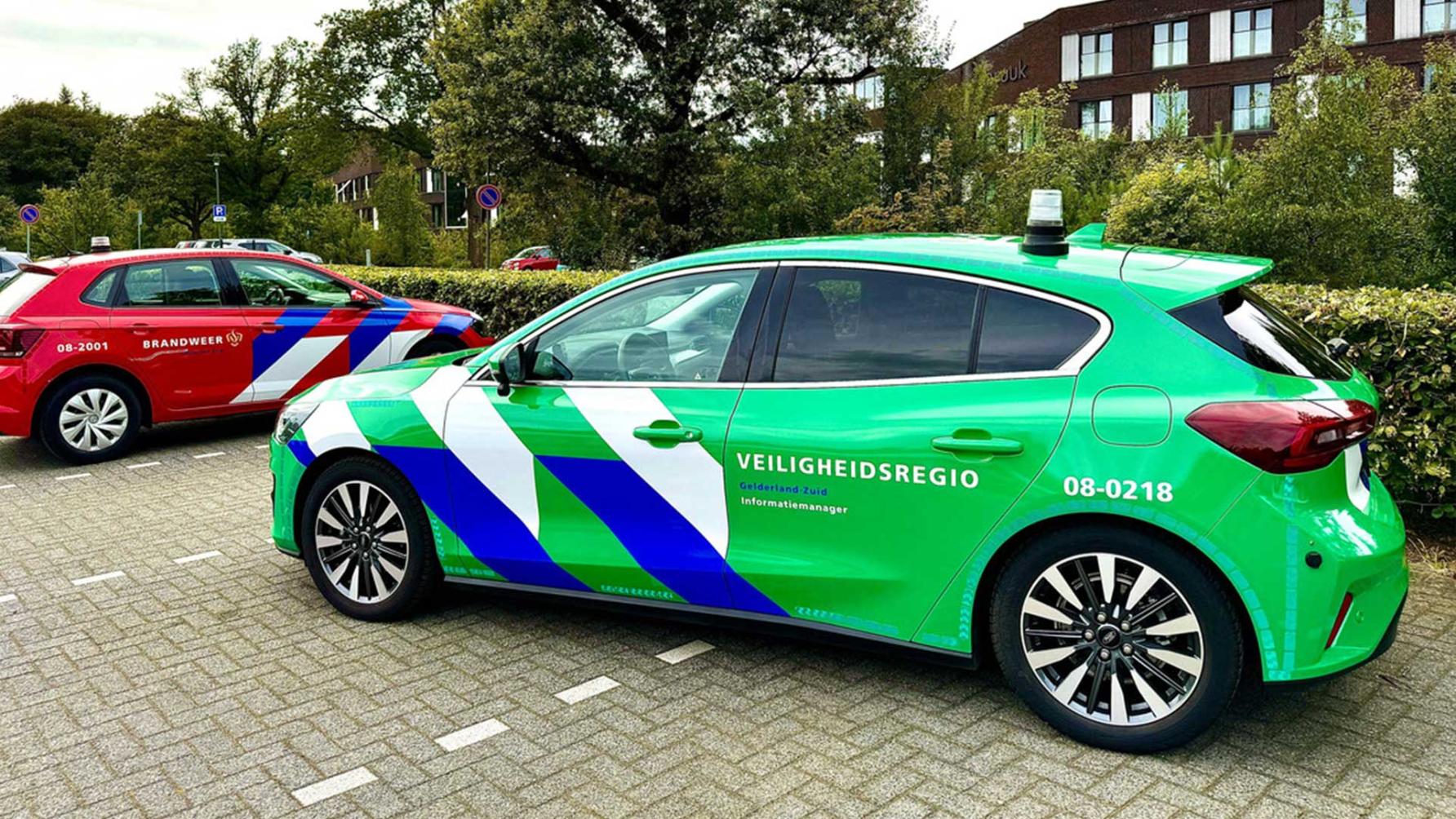 Dit doen de groene auto's met zwaailichten en sirenes in Nederland