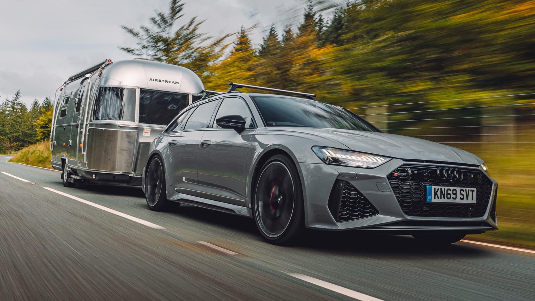 Audi RS 6 met Airstream-caravan