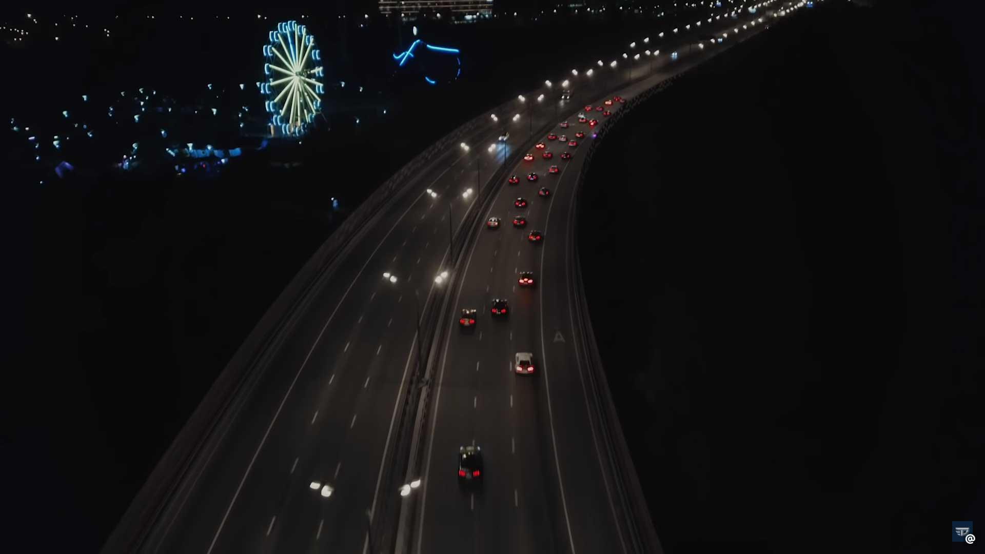 40 Nissan GT-R’s overspoelen Moskou - TopGear Nederland