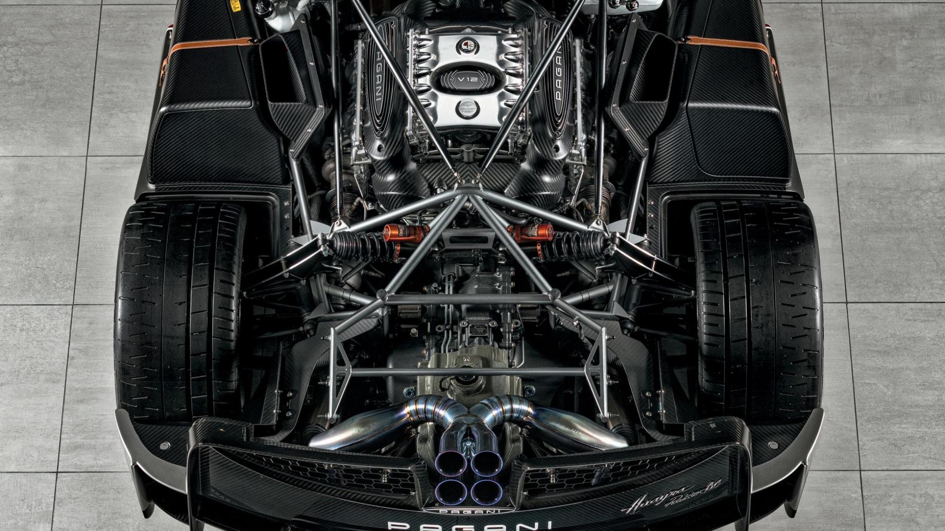 De nieuwe Pagani Huayra Roadster BC kost 4 miljoen euro - TopGear