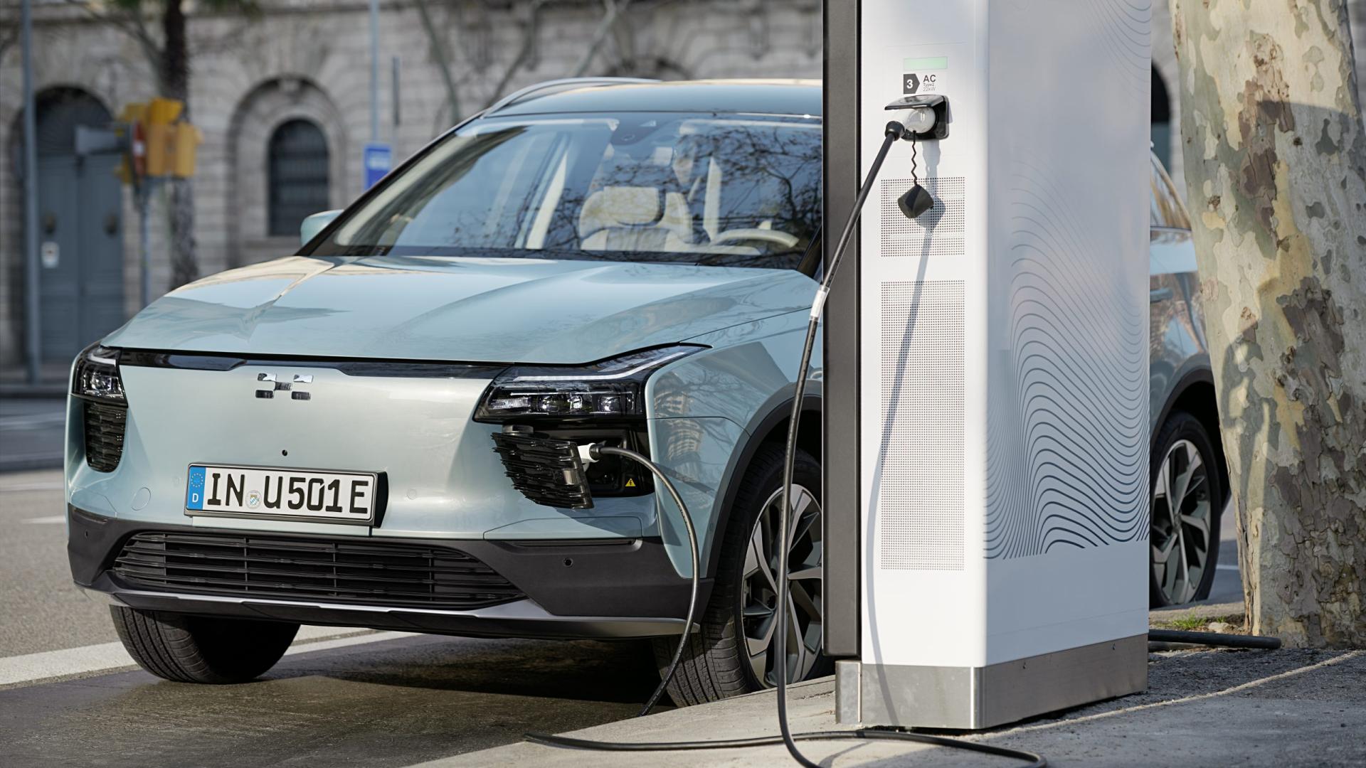 Aiways U5 Showroom (2021) test en specificaties TopGear