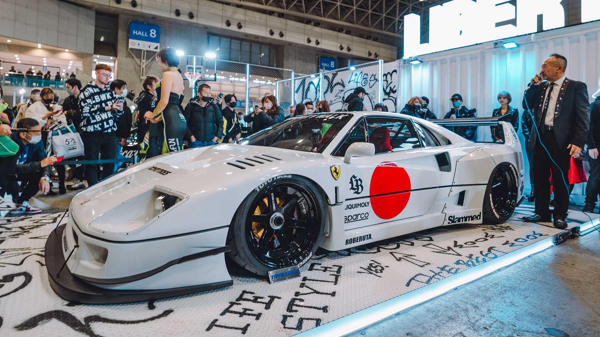 Niets is heilig: Tuner Liberty Walk pakt een echte Ferrari F40 aan ...