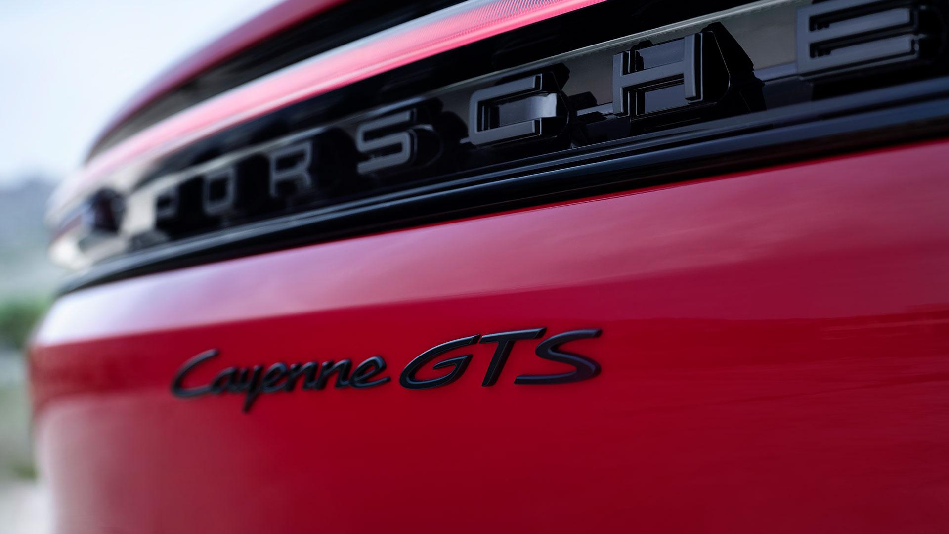 Porsche Cayenne GTS (2024) badge