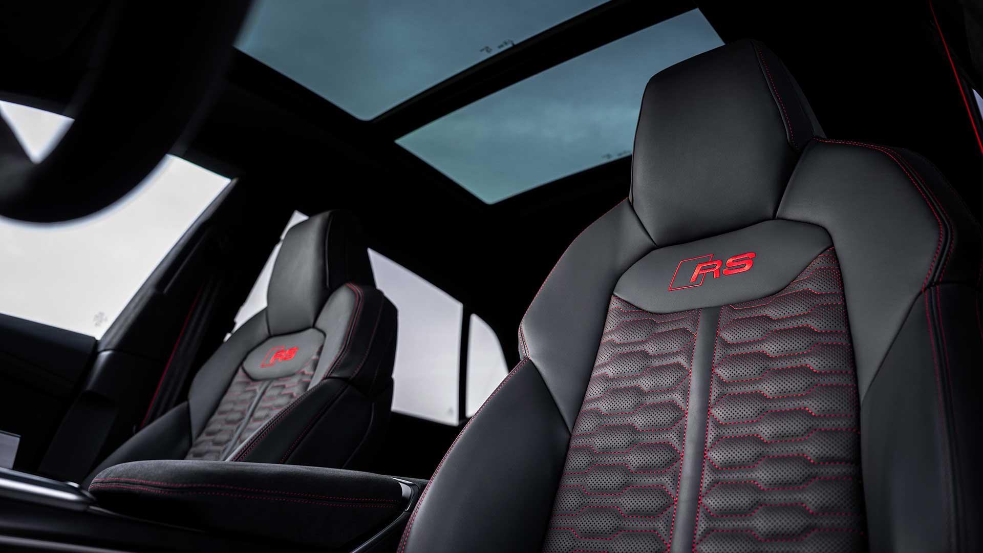 Audi RS Q8 Performance (2024) stoelen