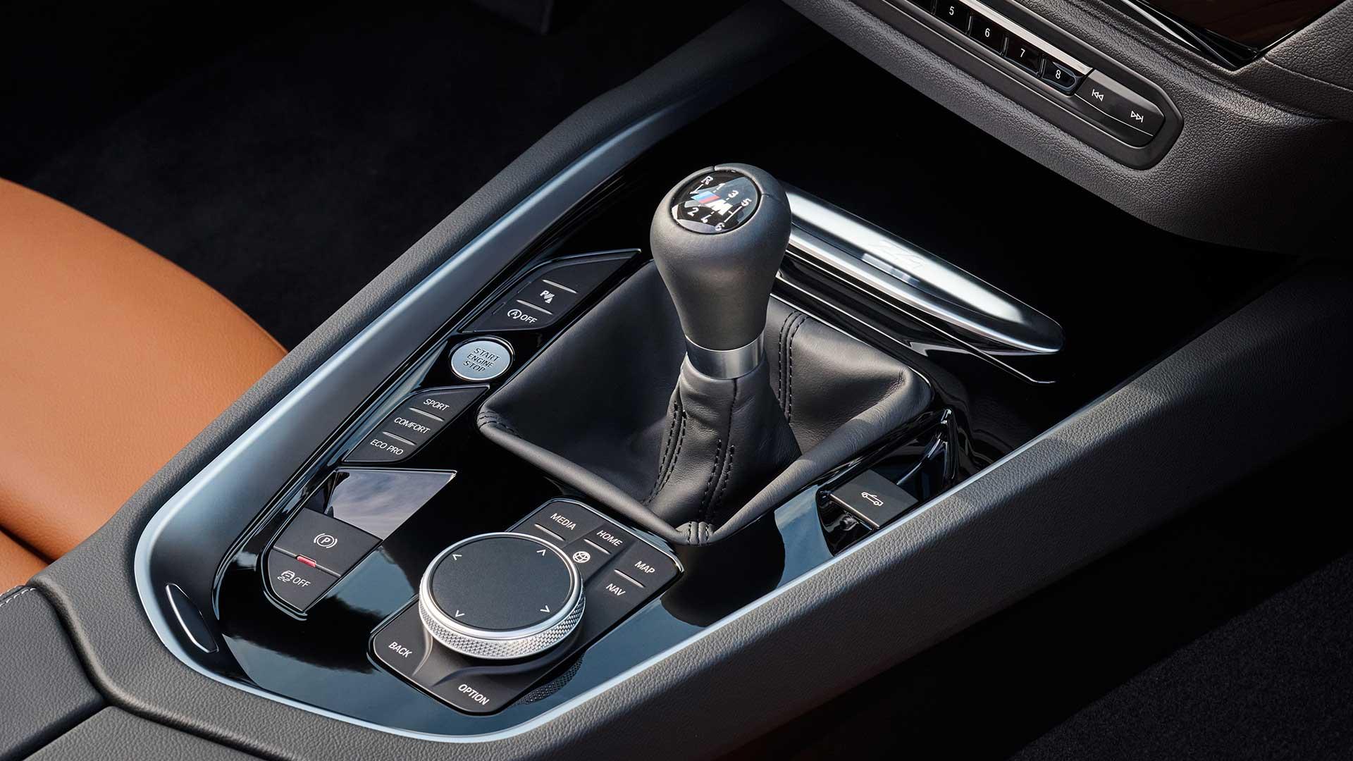 BMW Z4 M40i with manual transmission (Pure Impulse version, 2024)