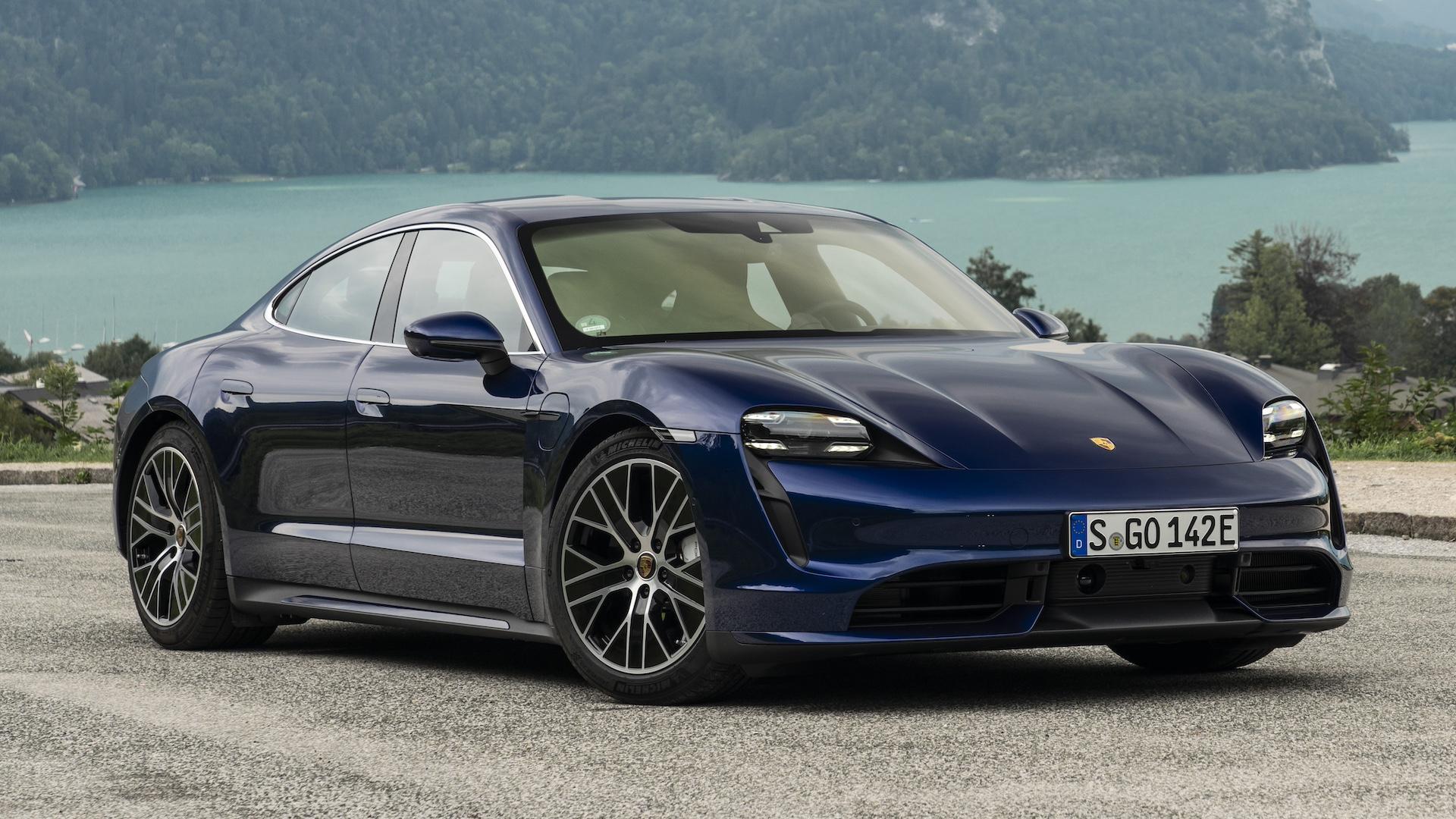 Porsche Taycan Turbo blue front right (2019)