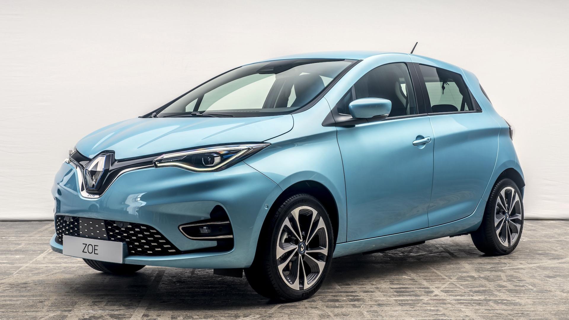 Blue Renault Zoe on the left front