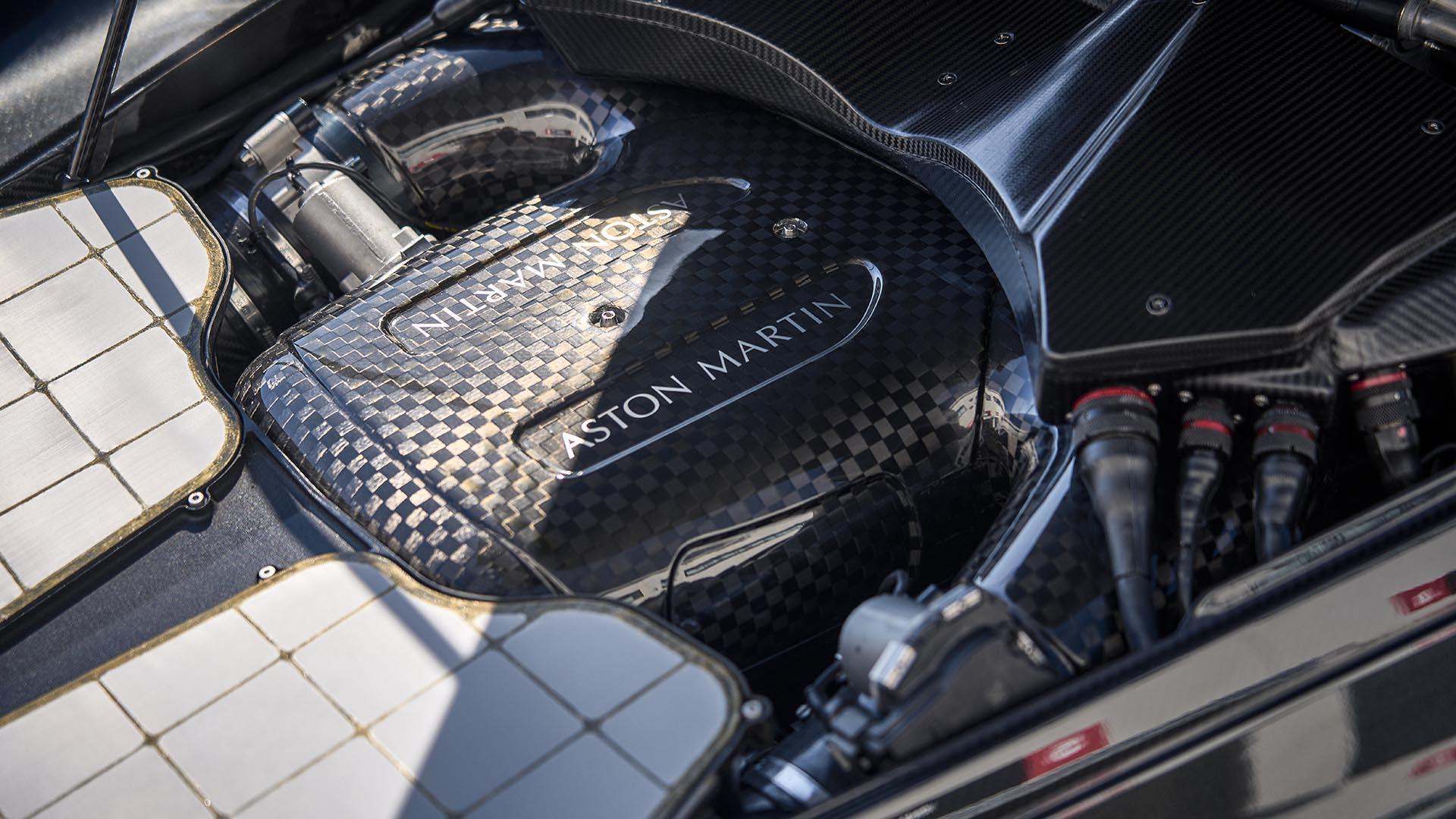 Aston Martin Valkyrie Speed Week motor