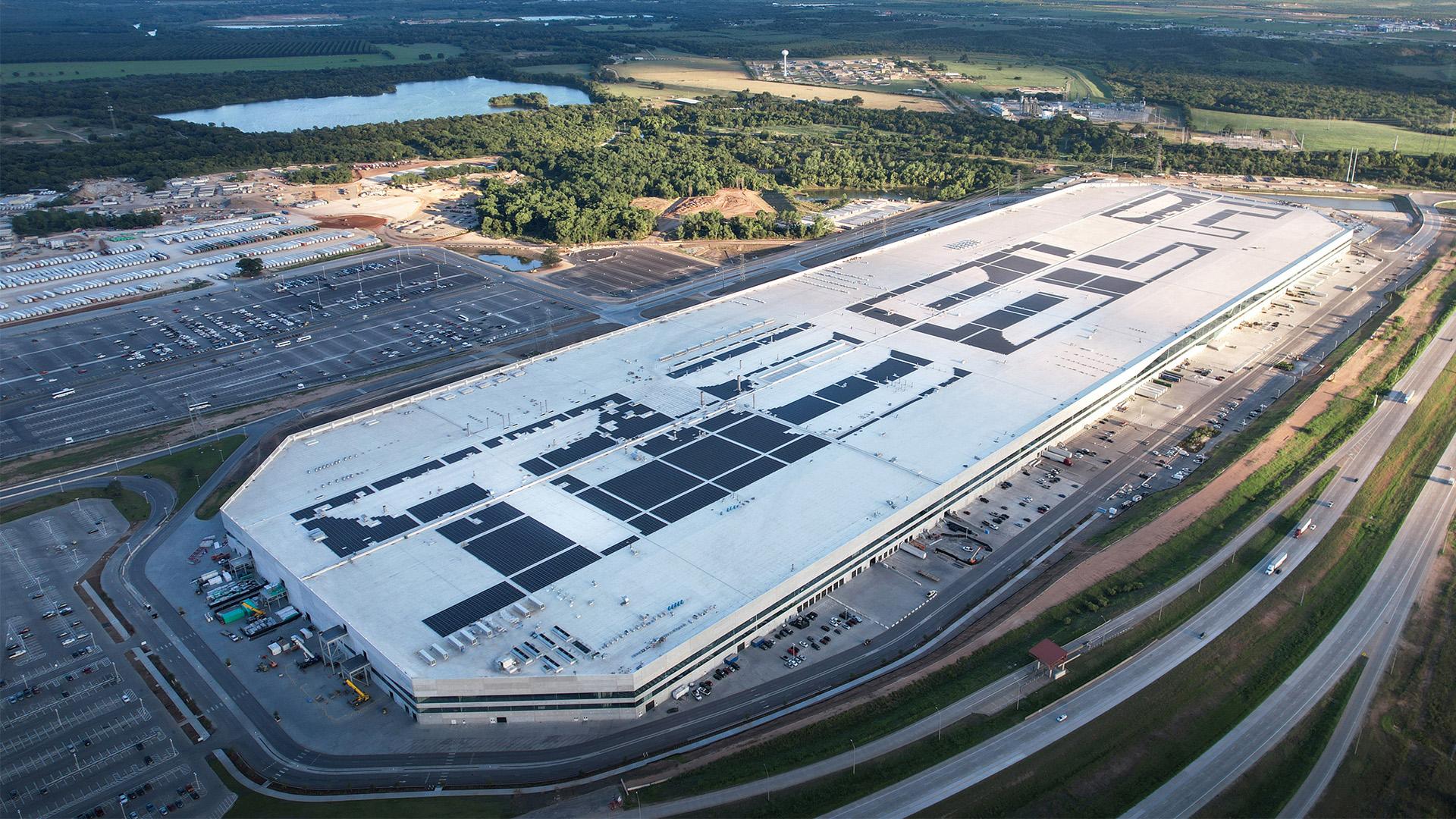 Tesla Gigafactory Austin bovenaanzicht - Tesla vervuilende fabriek