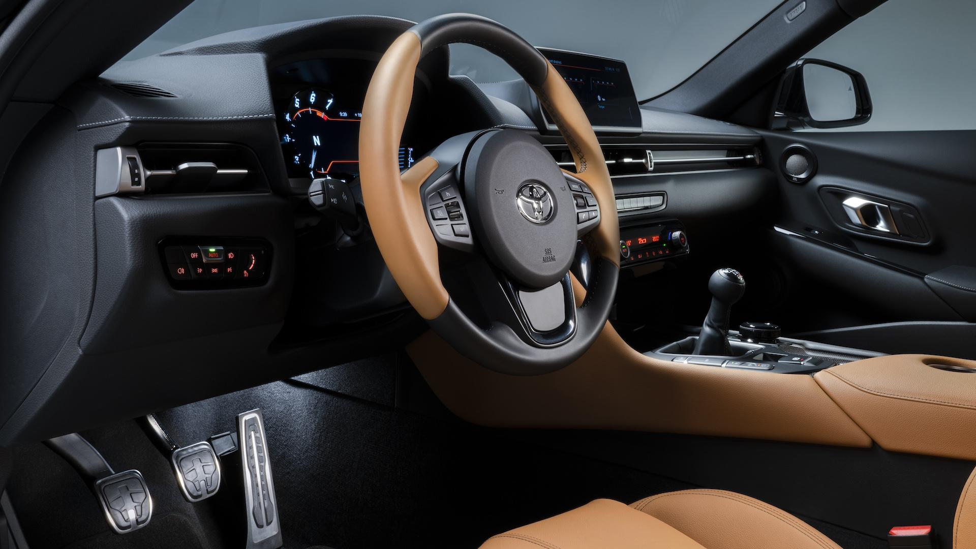 Toyota GR Supra handbak interieur