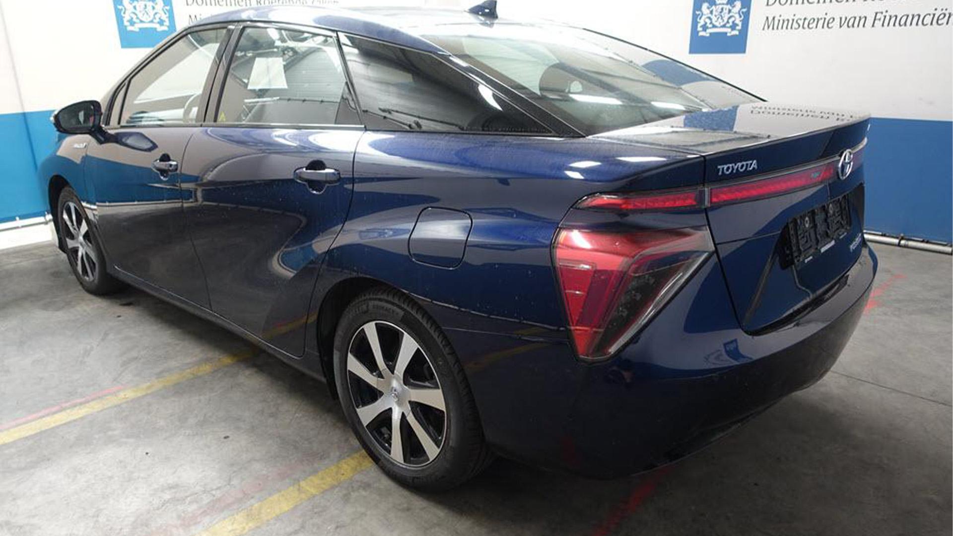 Toyota Mirai occasion Domeinen blauw (2018) linksachter schuin