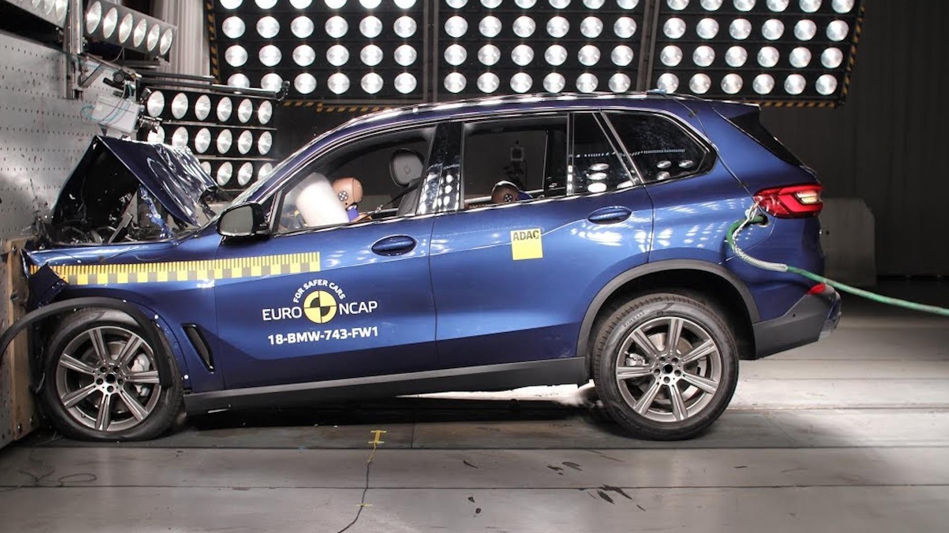 BMW X5 (G05) blauw (2018) zijkant crash