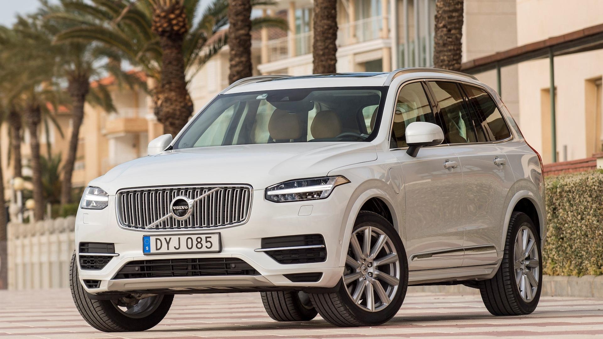 Volvo XC90 T8 Inscription (2015) zijkant links schuin voor

goedkope suv