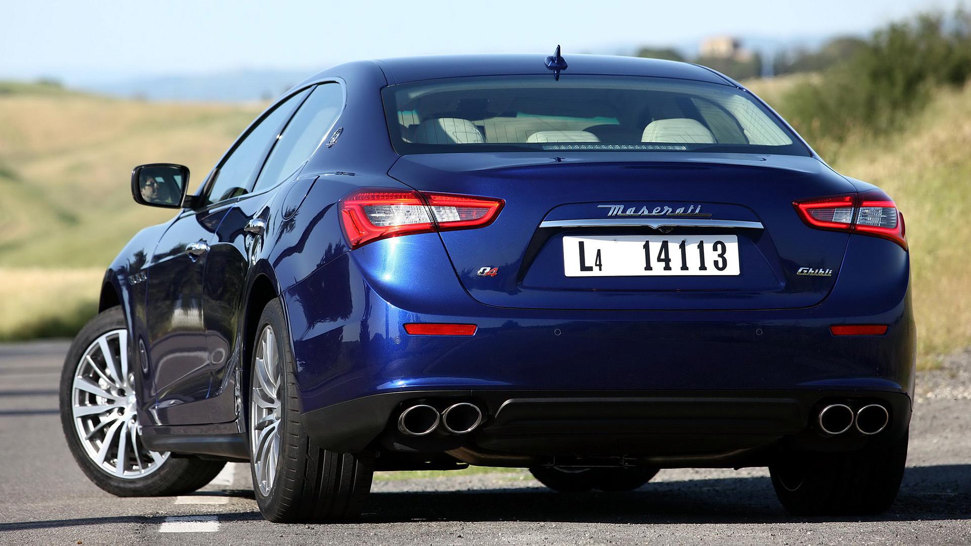 Maserati Ghibli S Q4 (M157) blauw (2015) zijkant links schuin achter