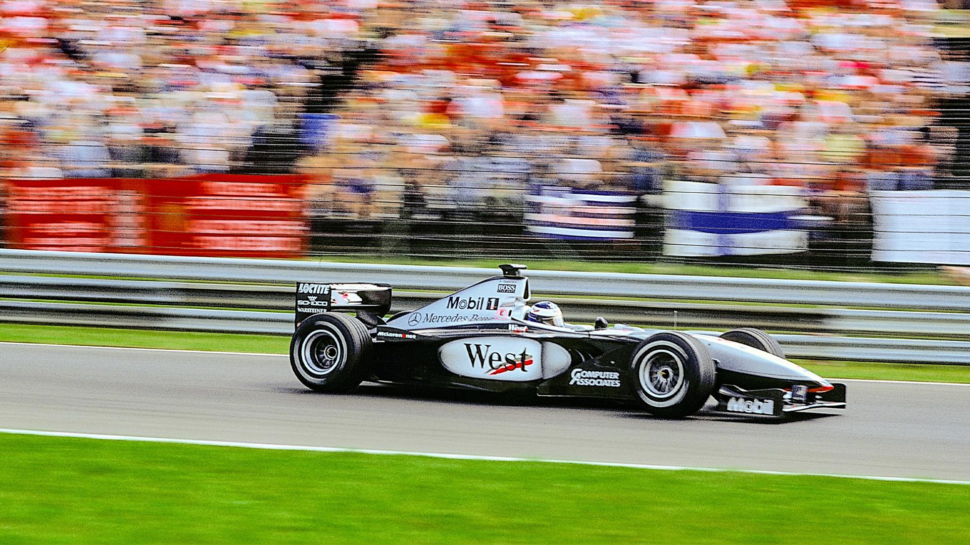 McLaren Mercedes MP4 1999 Mika Häkkinen