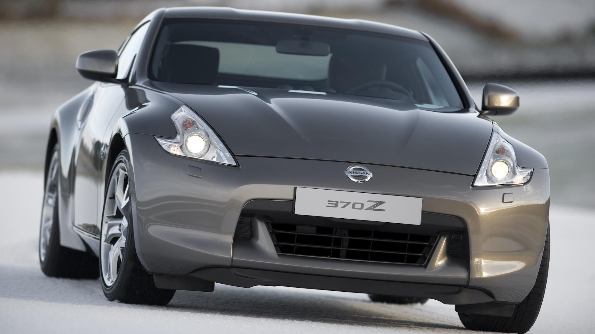 Nissan 370Z (Z34) grijs (2010) voorzijde