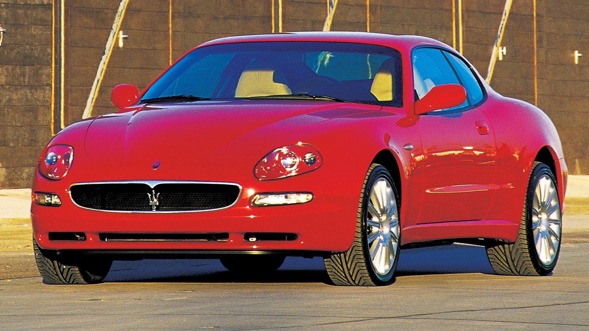 Maserati Coupé 4.2 Cambiocorsa (M138) rood (2002) zijkant links schuin voor