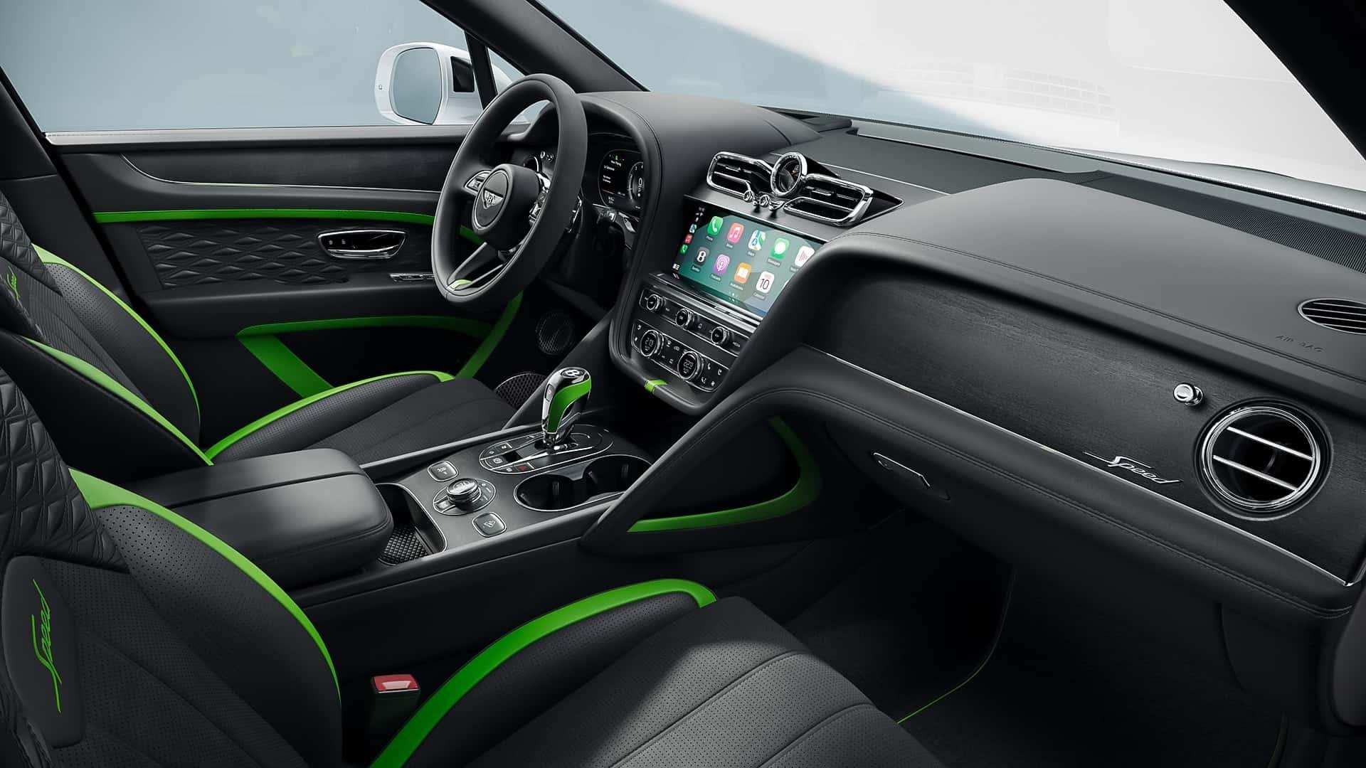 Bentley Bentayga Speed wit (2025) interieur zijkant rechts schuin