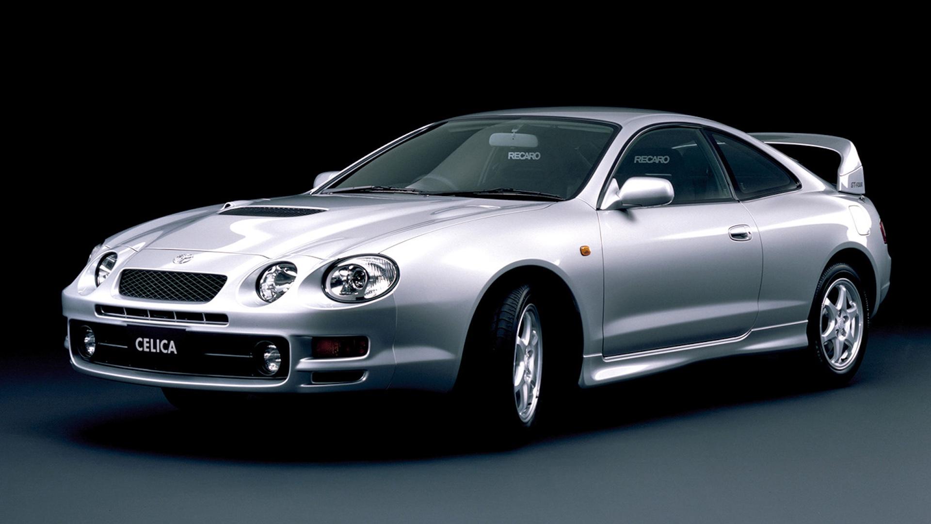 Toyota Celica GT-Four (ST205) grijs (1997) zijkant links schuin voor